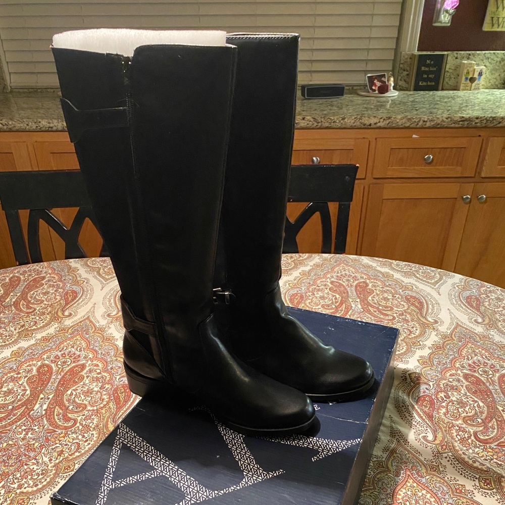 Black Anne Klein boots